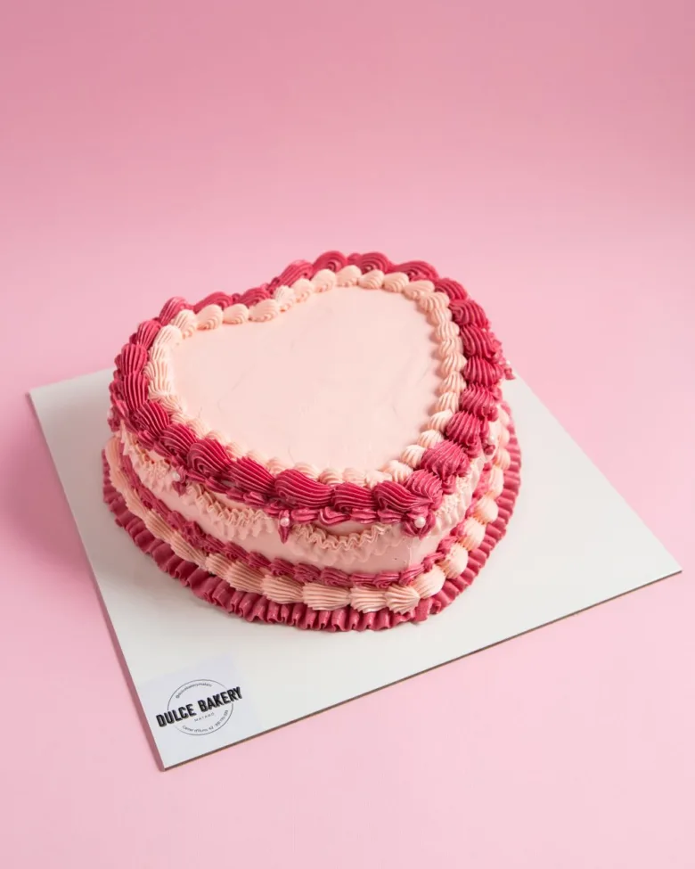 Pastel Corazón Vintage con rosetón rosa